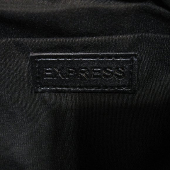 NWT Express black white shell makeup bag pouch - Picture 7 of 8